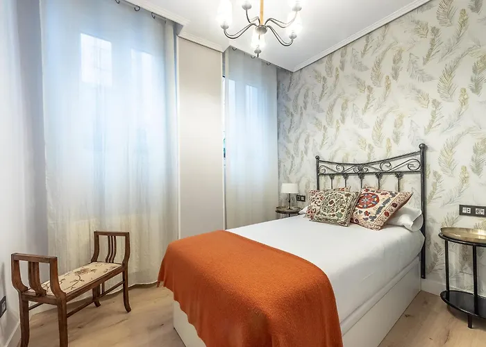 Acogedor Con Estilo Unico Junto Centro Azkuna *